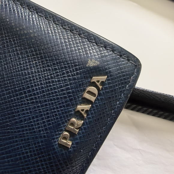 Prada Black Leather Wallet - Picture 11 of 16